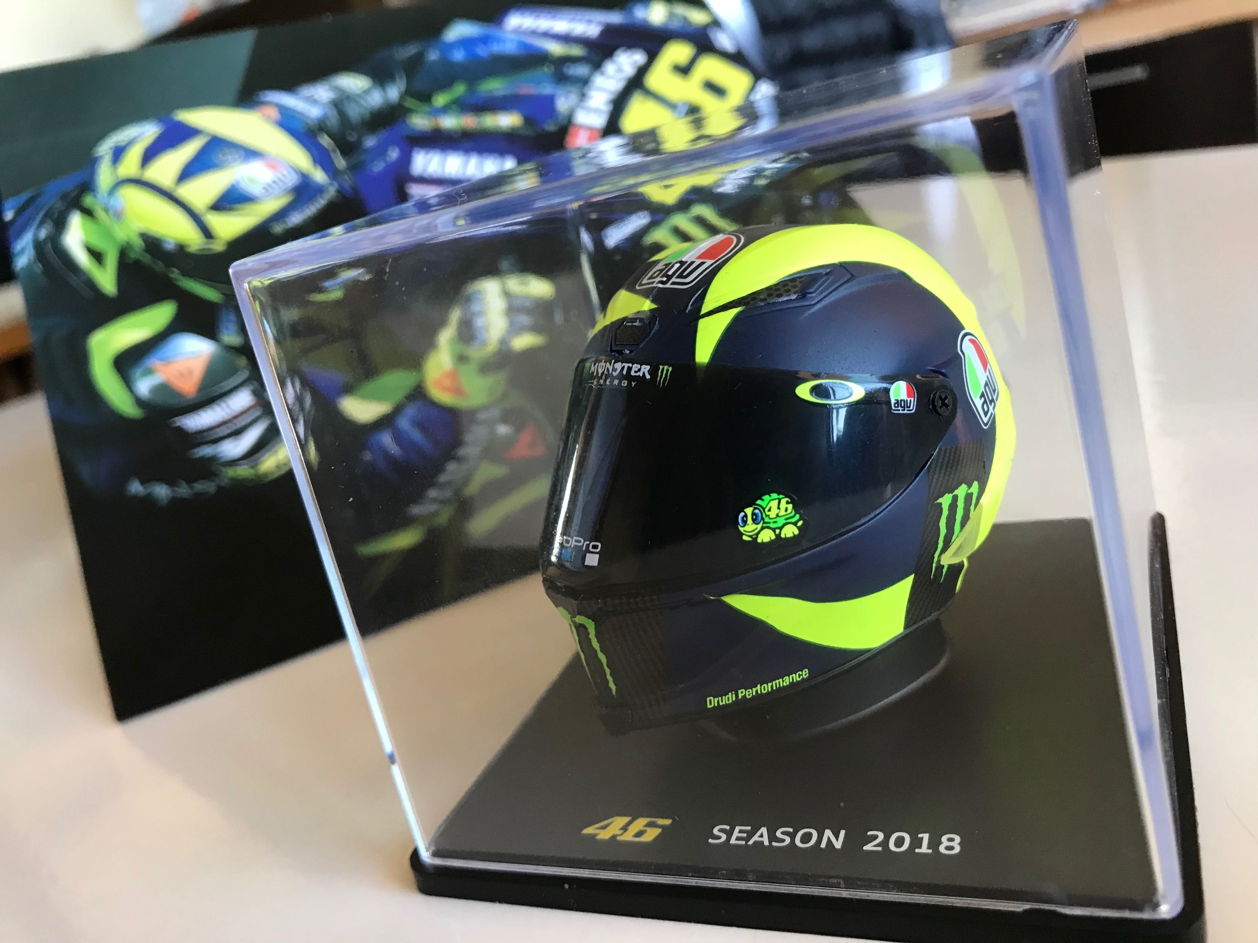 РАЗПРОДАЖБА Каски J.LORENZO и Valentino Rossi AGV Season 2018 1/5