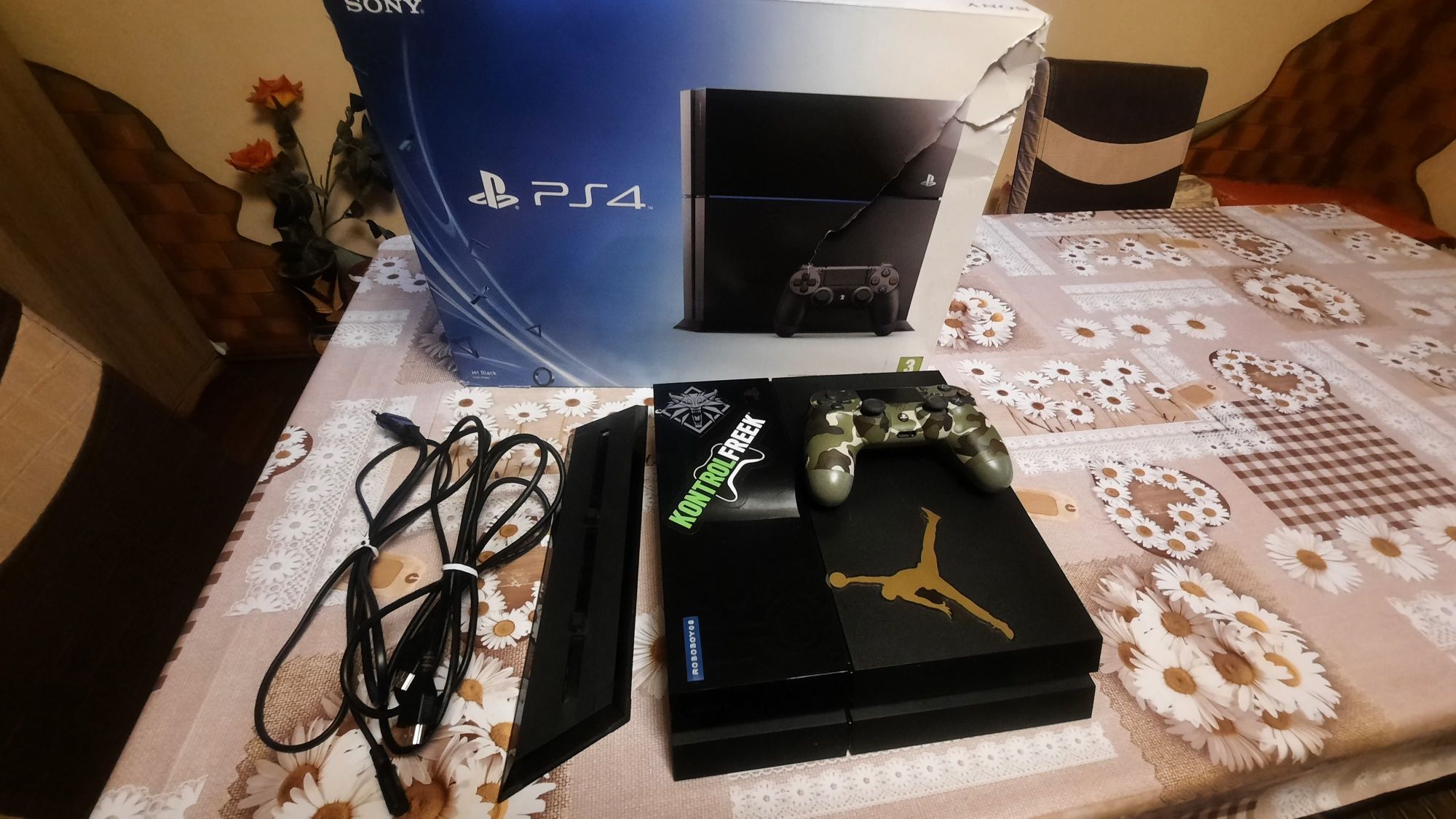 Playstation4 1200 lei negociabil