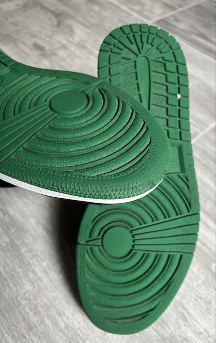 Jordan Retro 1 Pine Green 2.0