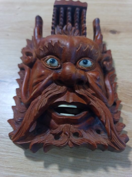 Антична азиатска маска   дърворезба