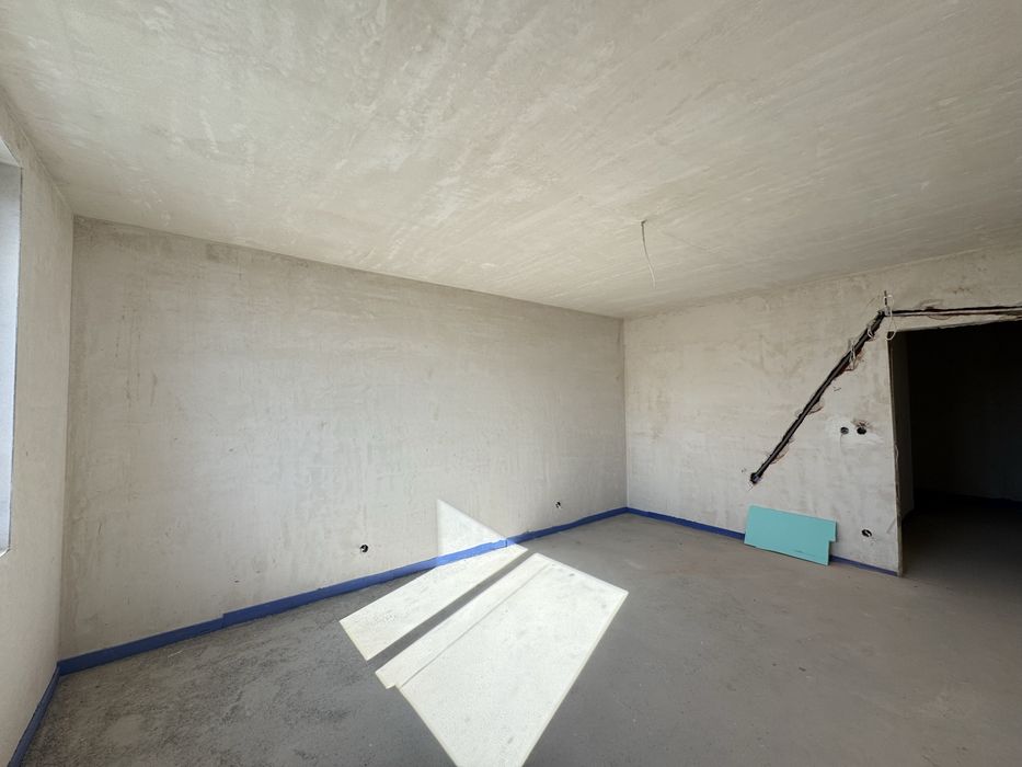 Продава се Тристаен апартамент в Казанлък - 135 кв.м за 1475 €/кв.м - Снимка #13