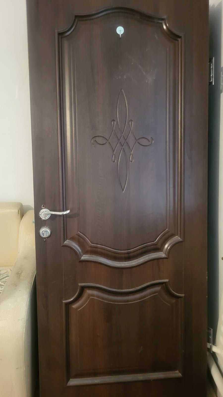 Срочно продается двери