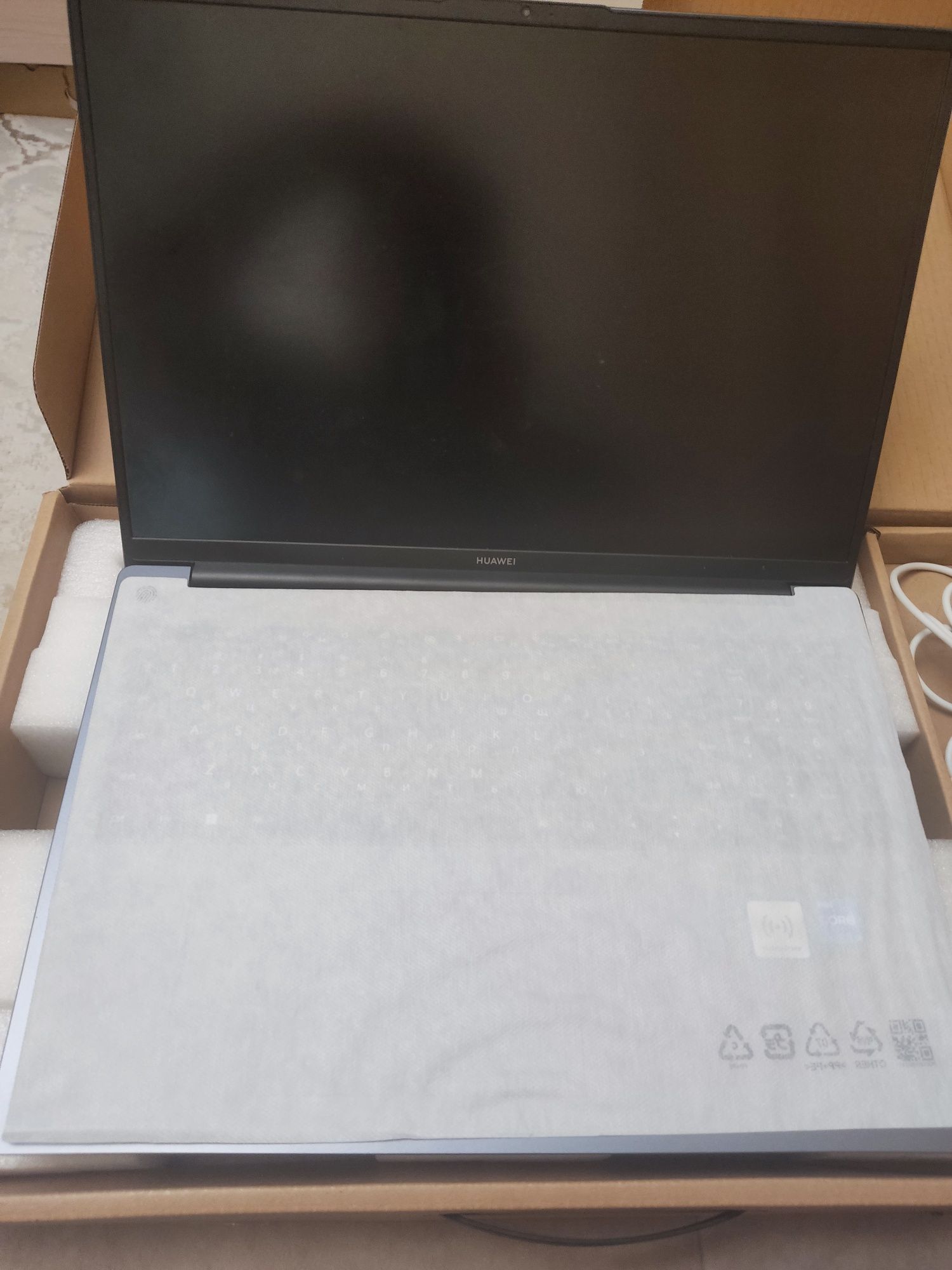 Huawei MateBook D16 (MCLF-X)