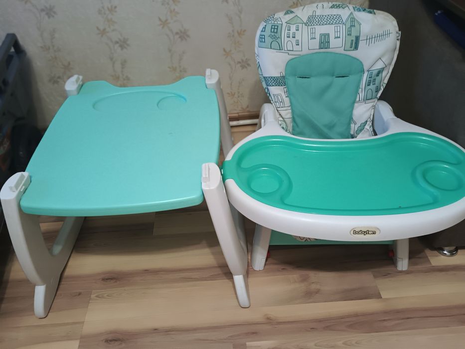 Продам столик трансформер