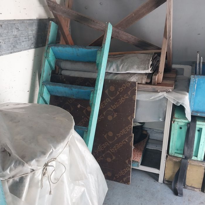 Подам пчелоприцеп.