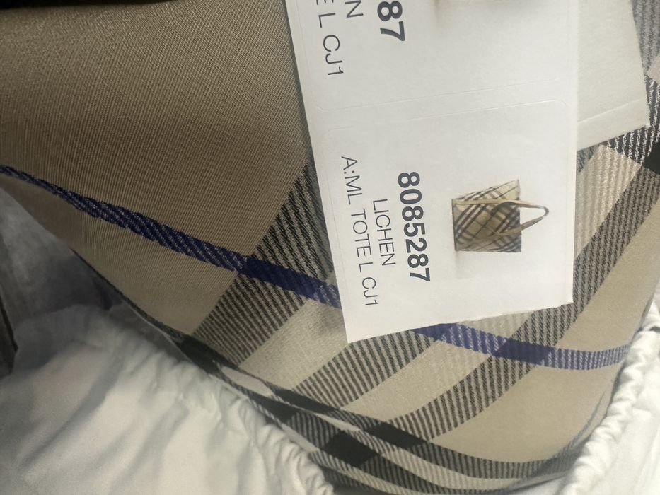 Burberry tote 8085287