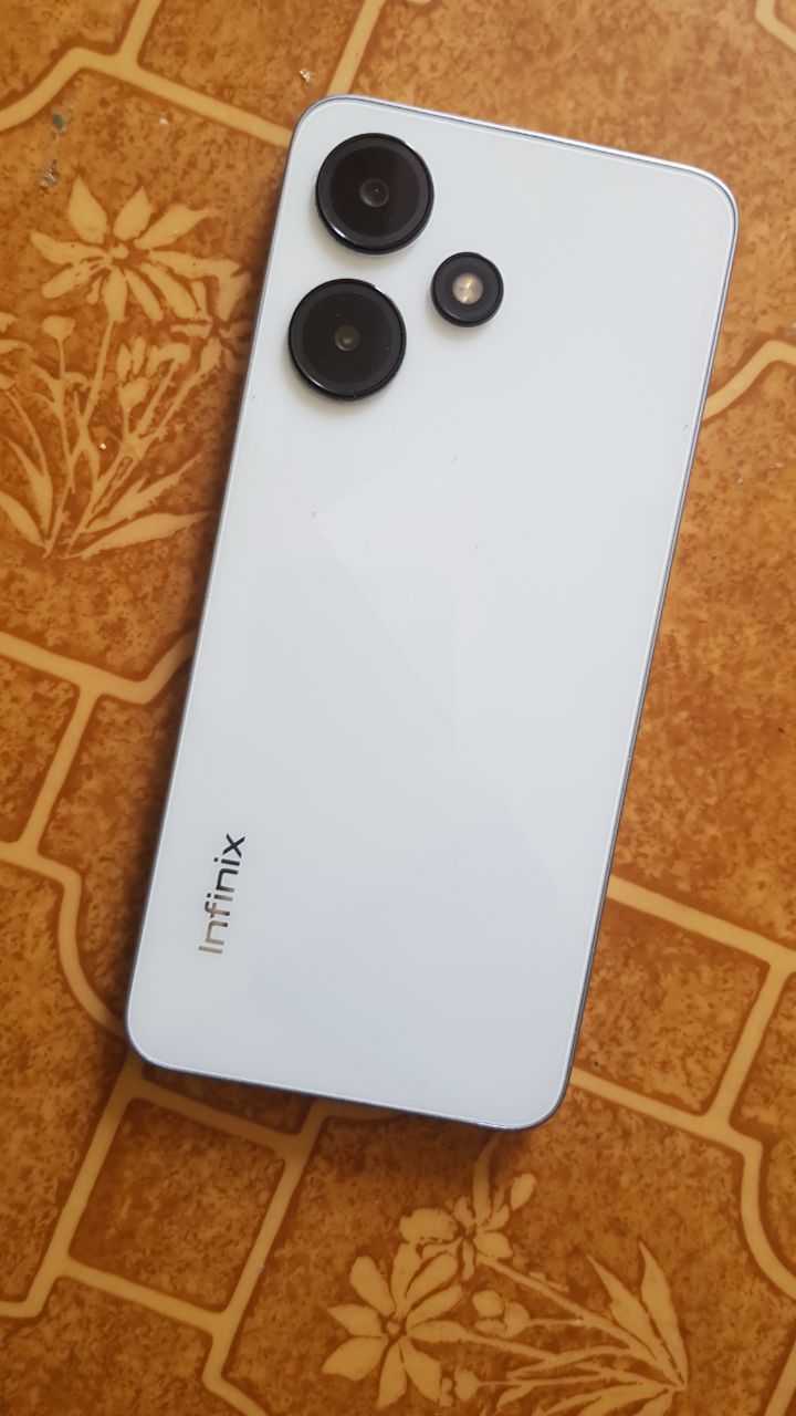 Infinix HOT 30 i