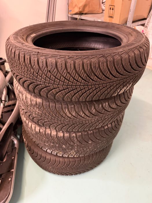 Good Year Vector 4Seasons - Всесезонни гуми за Smart Forfour/ Fortwo