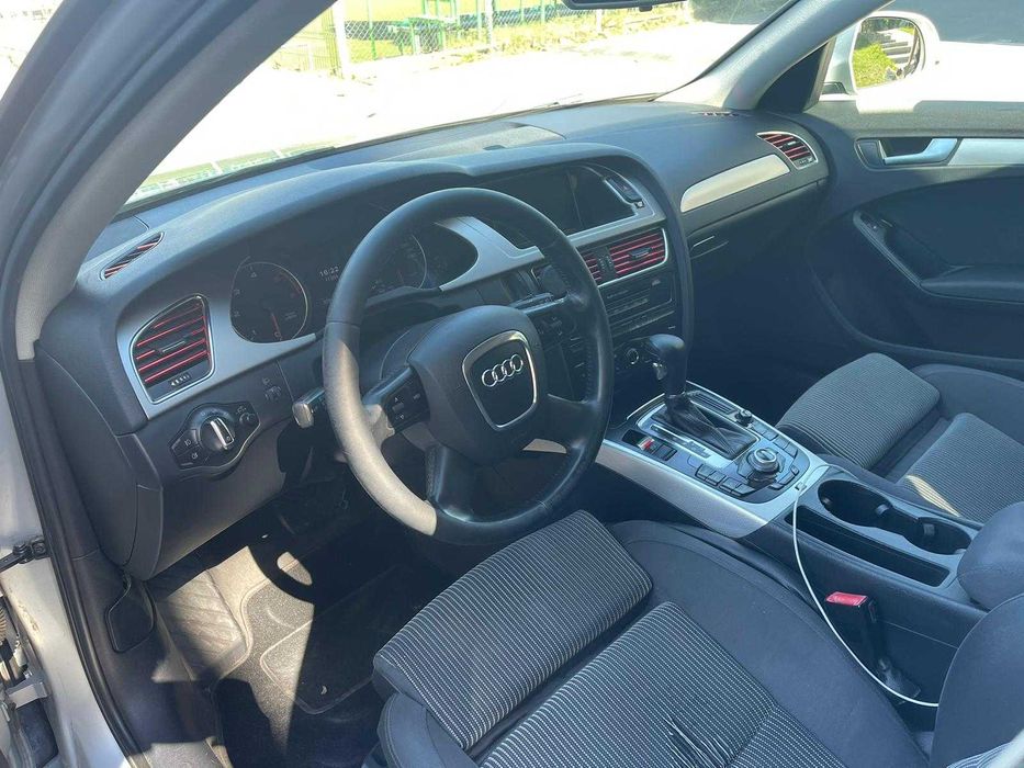 Urgent Vand audi a4 b8 din 2009 mot.CAGA 143cp
