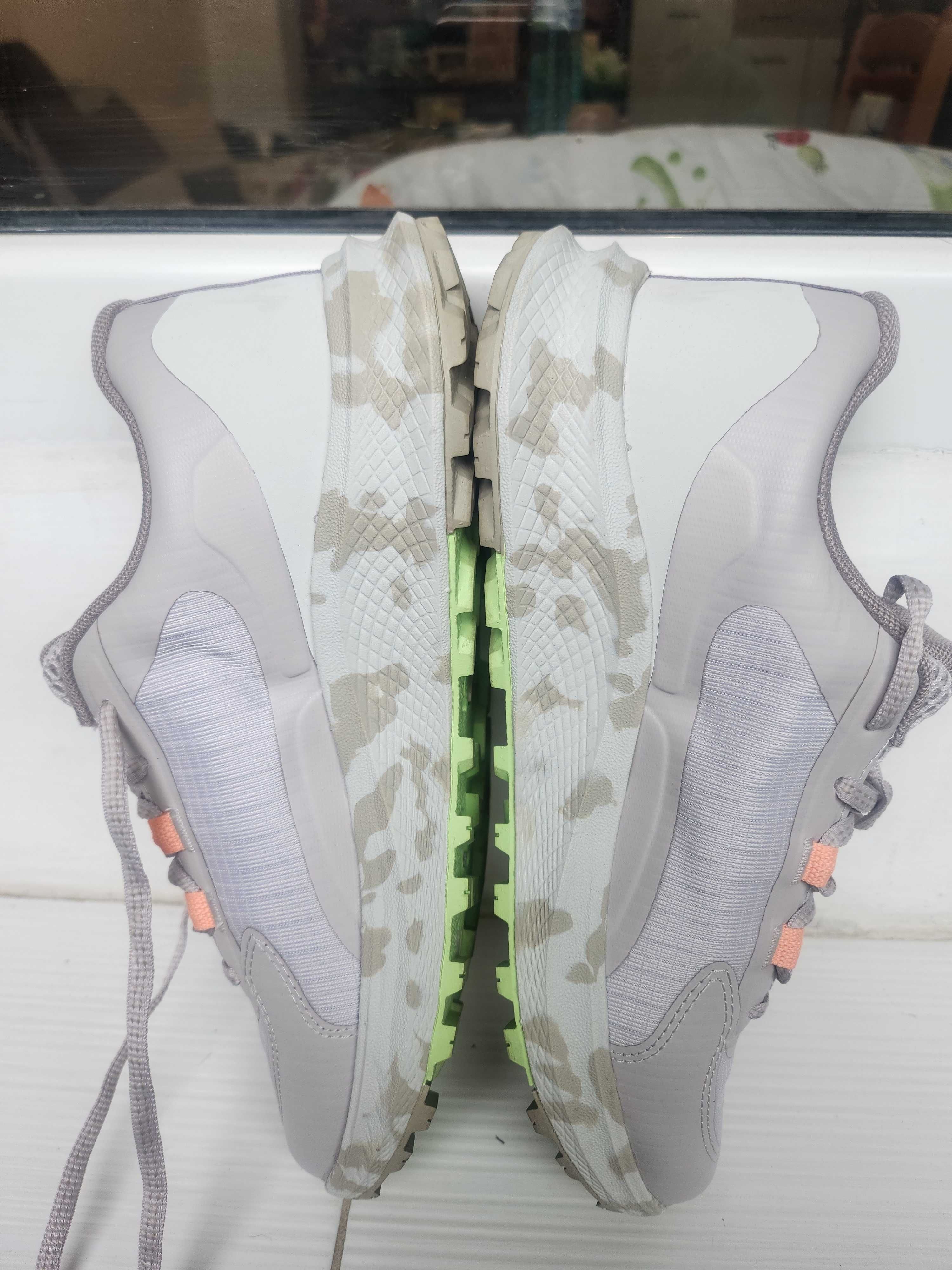 Спортни обувки Under Armour  Charged 38,5