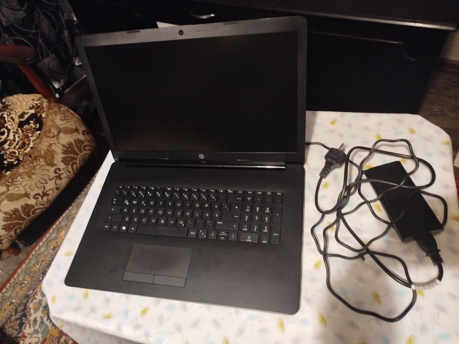 Laptop HP 17 i7-10510U, 17.3", Full HD, 16GB, SSD 512 nVme