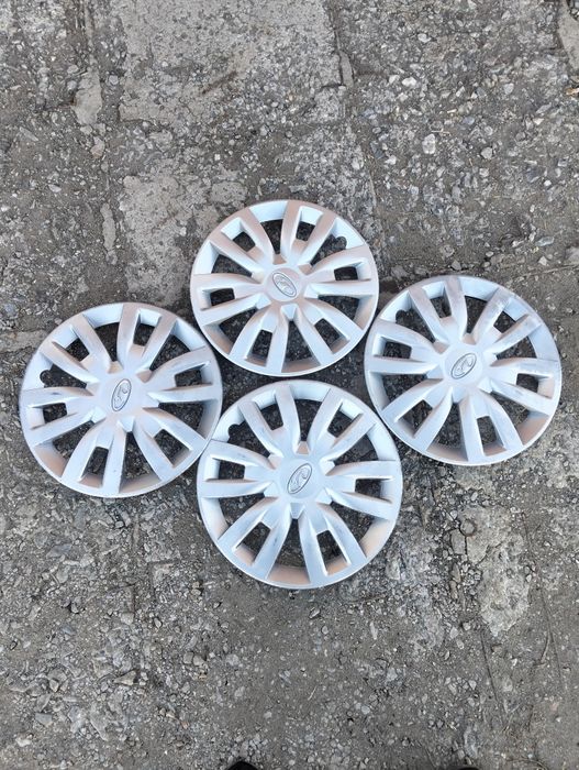 Продам колпаки Лада Веста