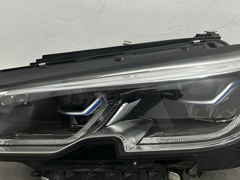 Far bmw g20 g21 laser partea stanga perfect fara reparatii