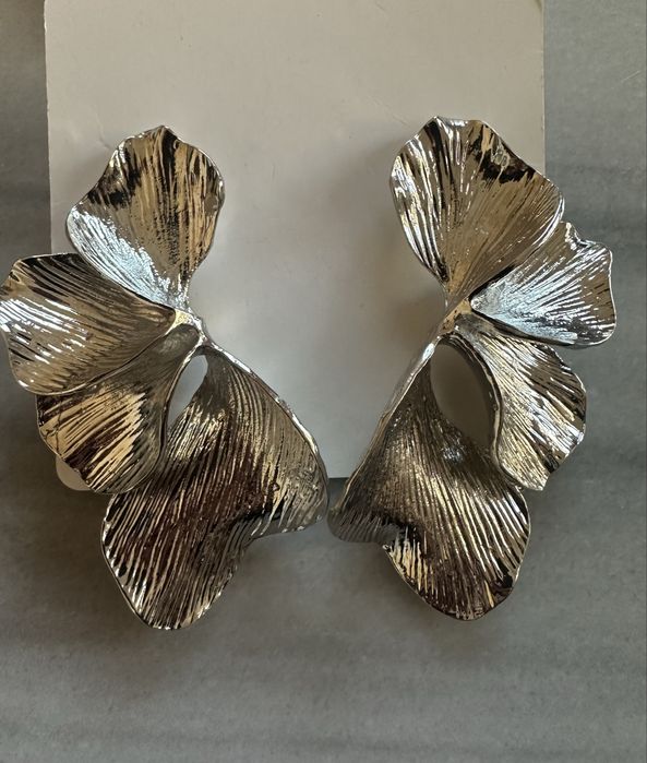 Нови дамски обеци