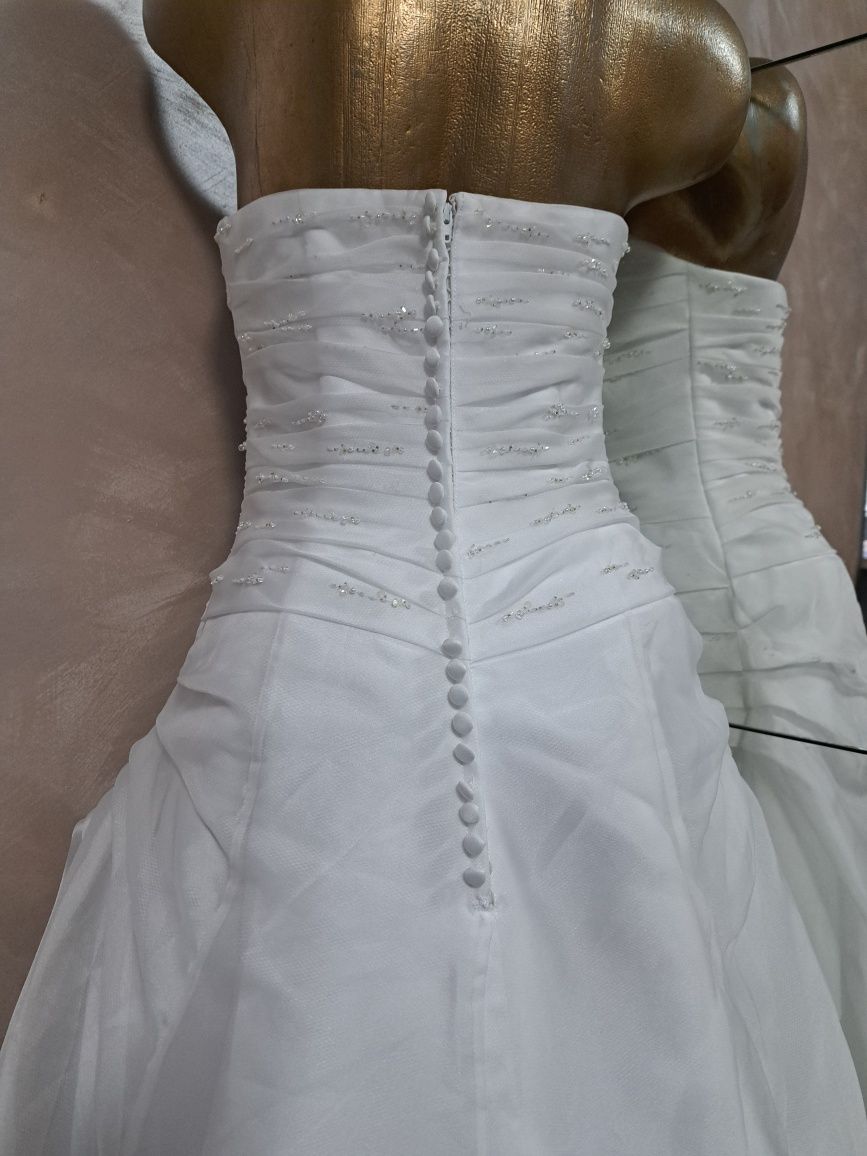 Сватбена рокля размер С