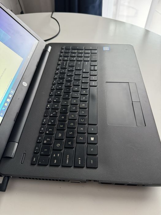 Laptop HP 250 G6 / i3 6006U 4cpu / 4Gb Ram / SSD 120GB