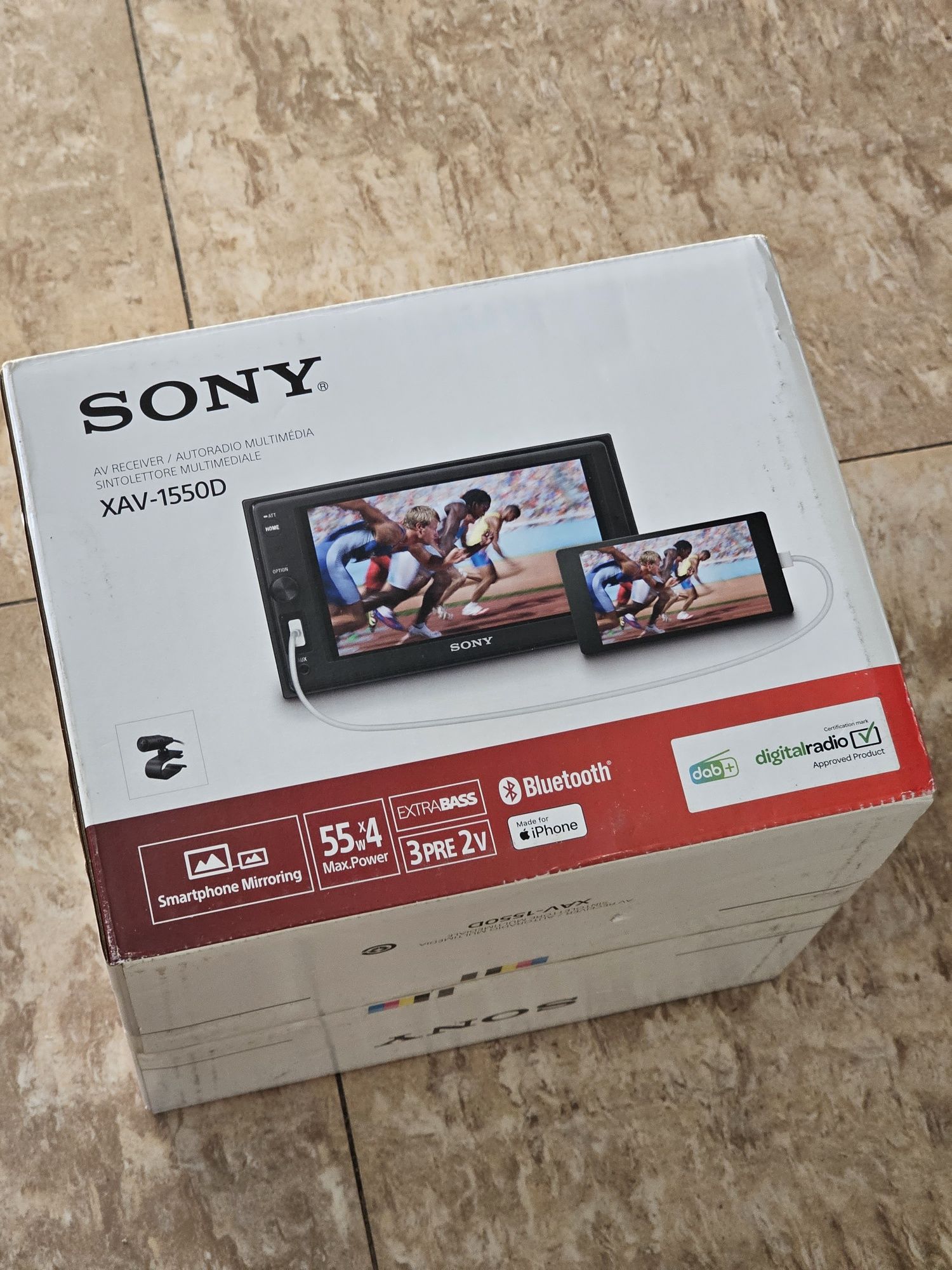 Sony XAV-1550D Media Player de 6 inchi cu DAB, Bluetooth și WebLink