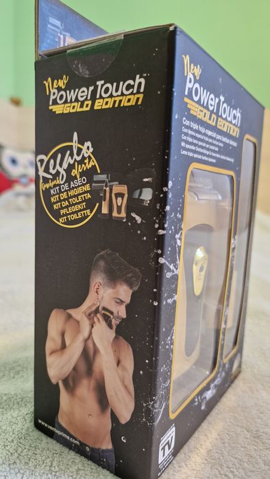 Vind set ingrijire Masina Electrica de Barbierit si nas cu 2 baterii