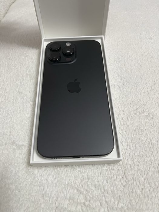 Vând iPhone 16 Pro Max 256GB Garantie schimb 13 Pro Max 14 Pro max 15