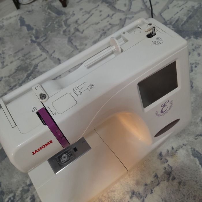 Janome vishifka tikuv mashinkasi