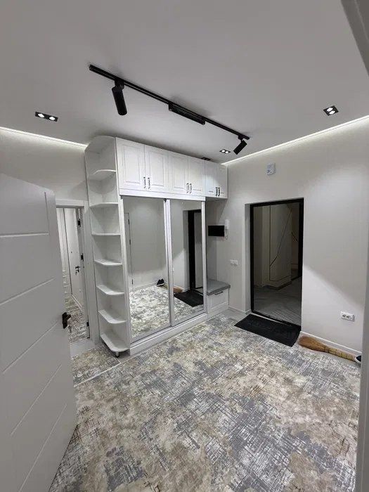 Сдаётся Новая квартира 2/2/10 на Сергели р-не, ЖК GREEN HOUSE