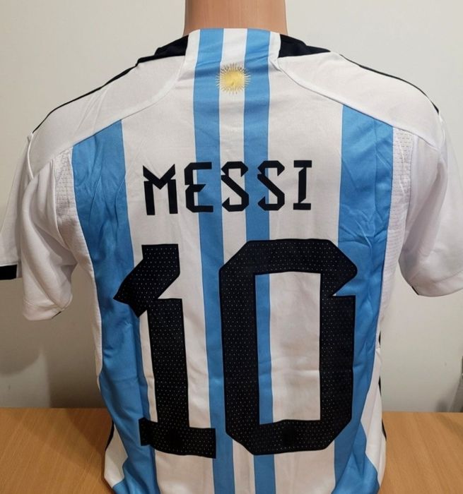 Tricou Leo Messi Argentina de colecție sau cadou etc