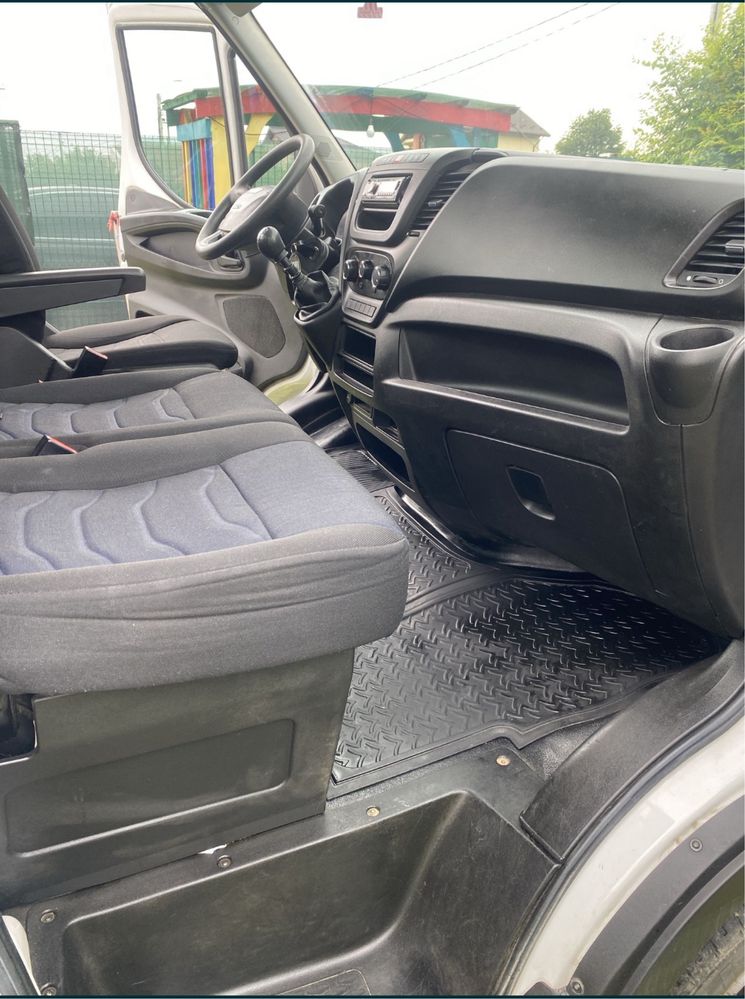 Iveco Daily 3.0 D-150 CP, punte dubla, AC, Unic proprietar, istoric