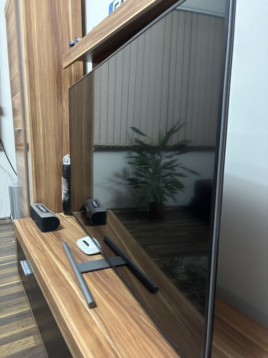 LED телевизор Hitachi