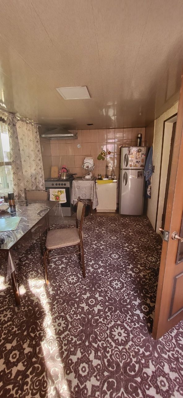 Продаётся участок с домом 4,5сотки. Фасад 28 метров. Ул. Кумарык