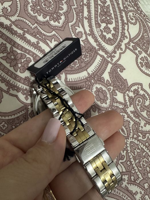 Ceas tommy hilfiger dama