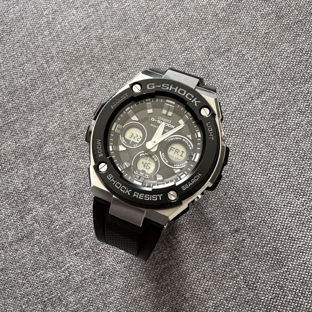 Ceas Casio G-Shock GST-W300