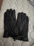 Manusi de piele negre