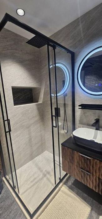 Дава се под наем Тристаен апартамент в Пловдив, Център - 130 кв.м за 1250 € - Снимка #11