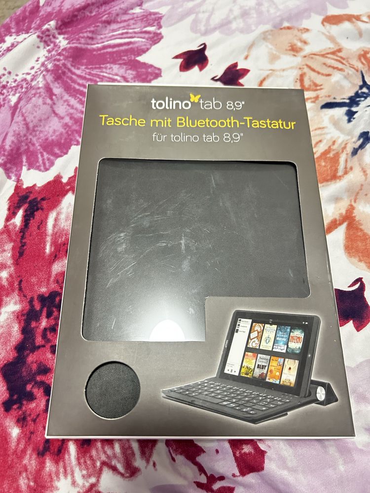 калъф с клавиатура за таблет 8,9