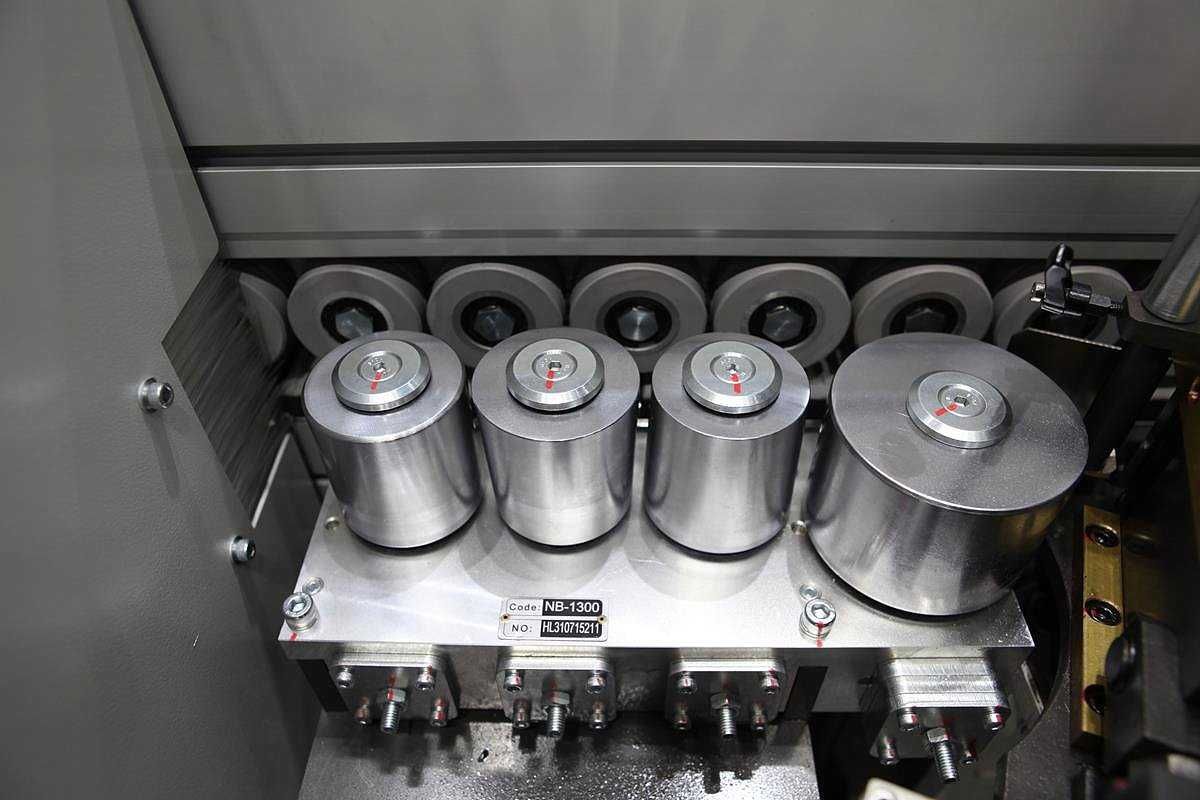 Nanxing NBC332S. Автоматический кромкооблицовочный станок