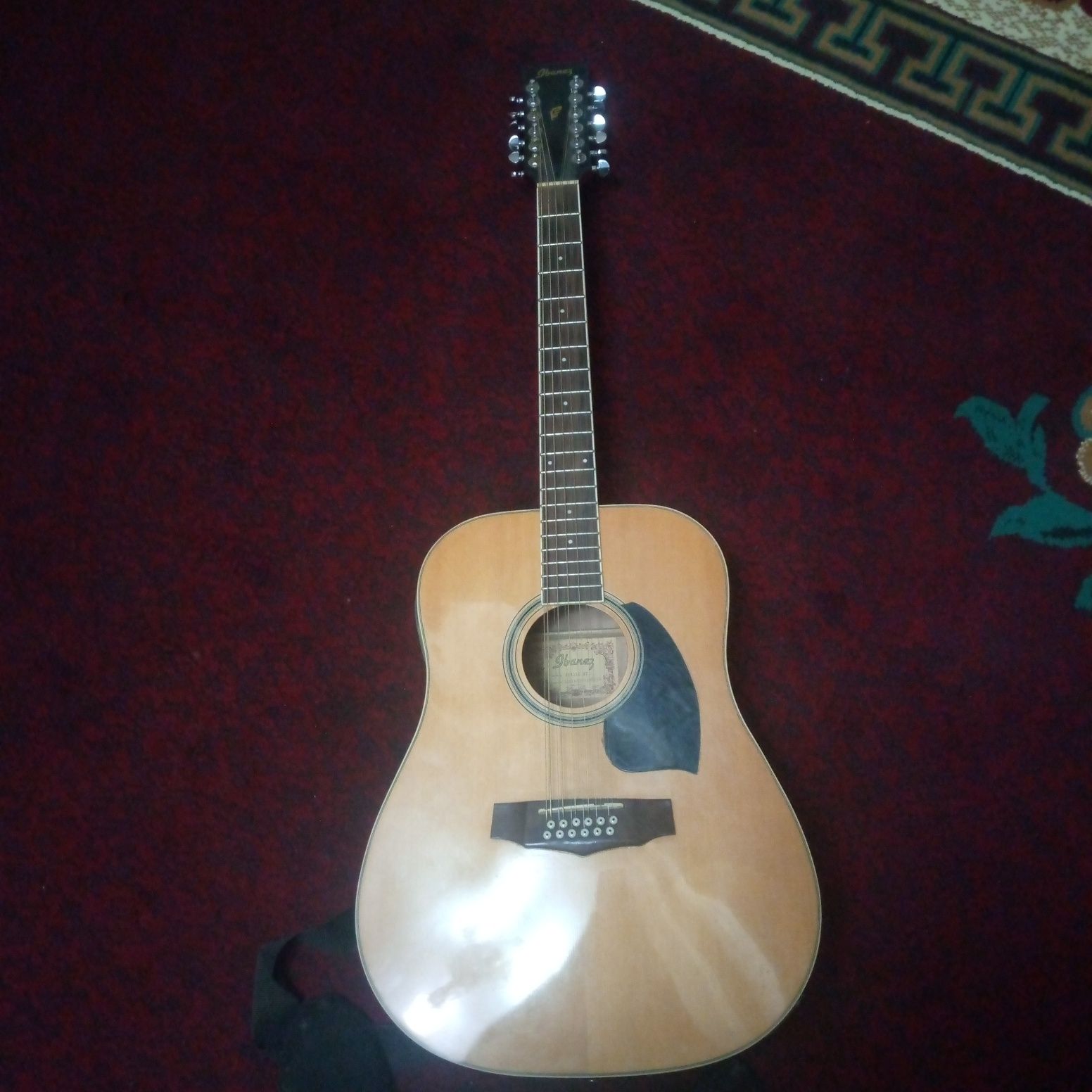 Gitara 12 struna Ibanez
