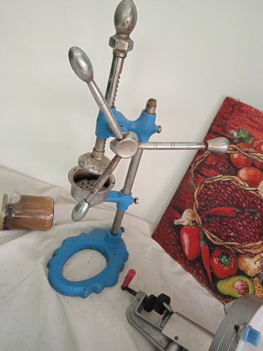 Соковыжималка гранат апельсин Нержавейка Пресс СССР чугунная крепление