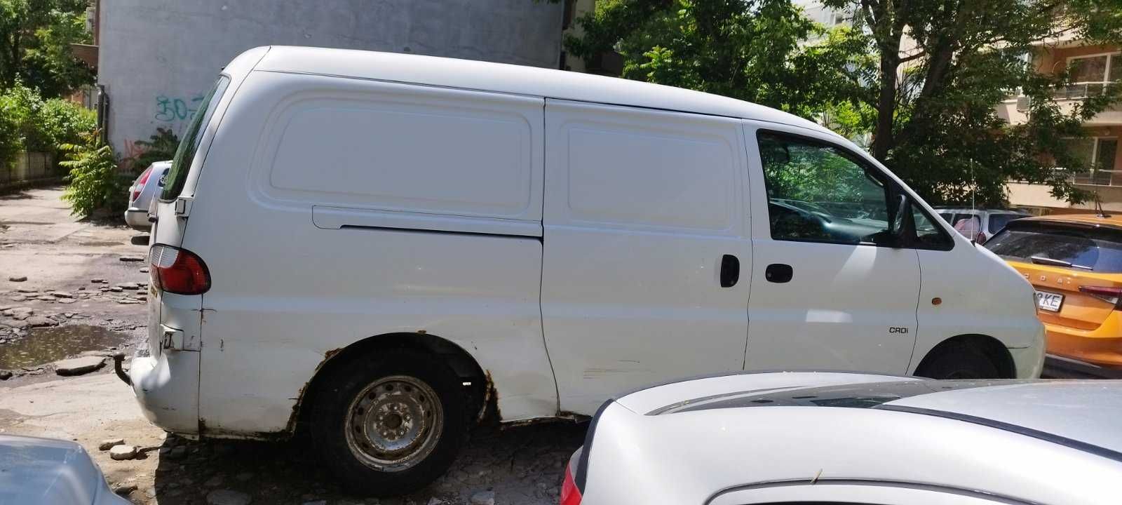 Продавам товарен Hyundai H1