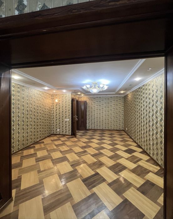 Ойбек 3/2/5 , 74м2 , Гостиница россия , продается квартира