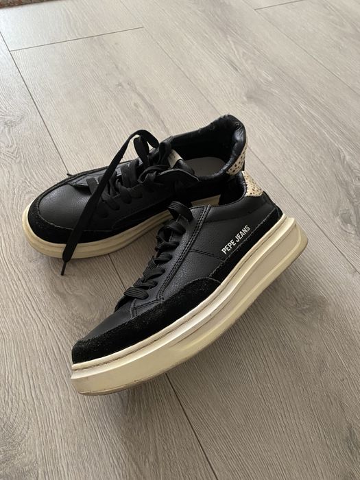 Adidasi  pepe jeans marime 37