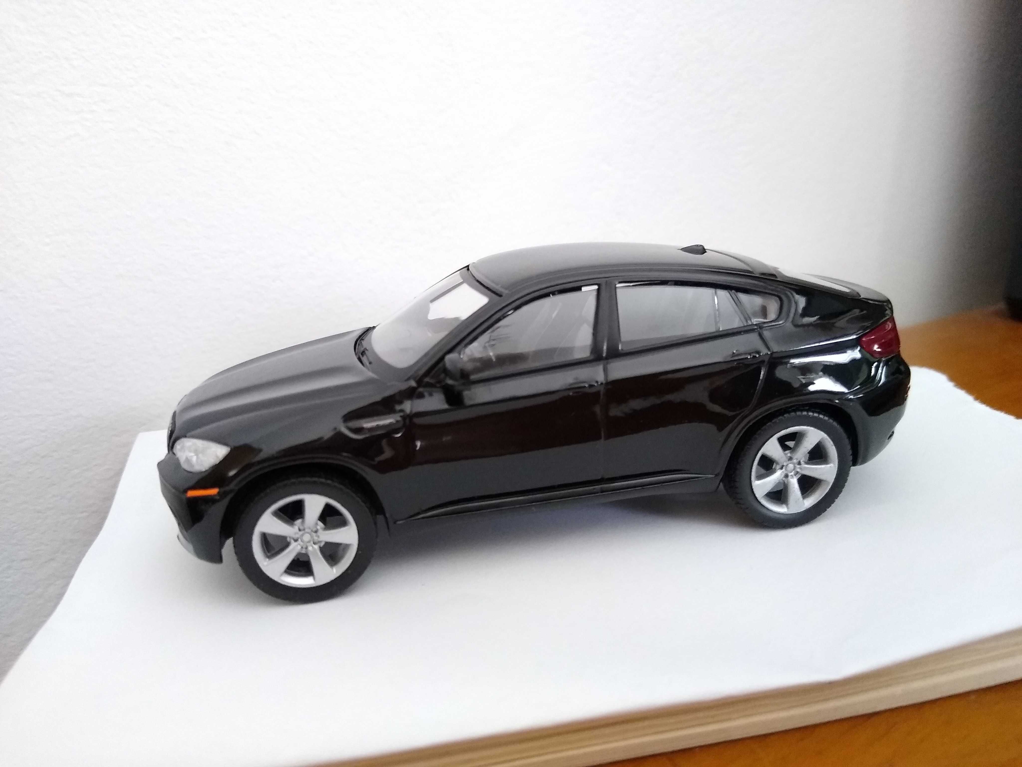 Vand macheta bmw seria: 2 coupe, 4 cabriolet, X6M la scara 1/43