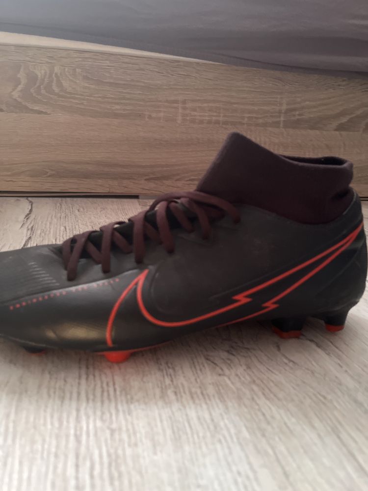 Nike бутонки
