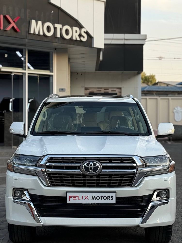 Toyota Land Cruiser 200