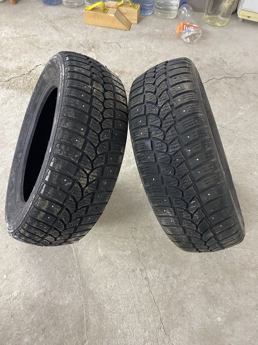 Продается шины 2 штуки