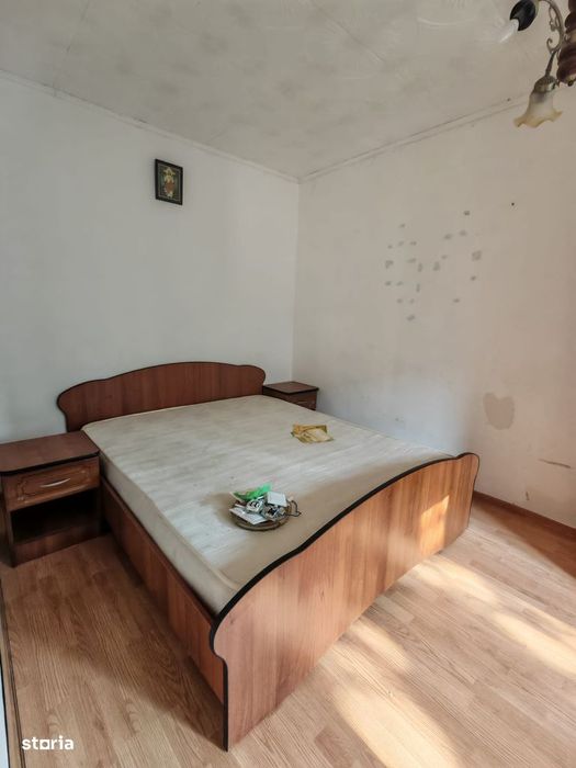Apartament 2 camere Trivale, etaj1,centrala termica,balcon-56.500 euro