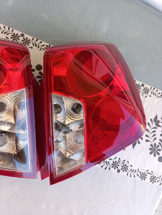 Оптра фары от жентры в хорошем состоянии