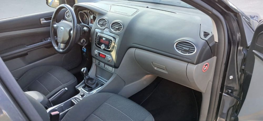 Ford Focus 2.0 16v + Gpl din fabrica 145 Cp*2009** 3.7 ron litrul Gpl