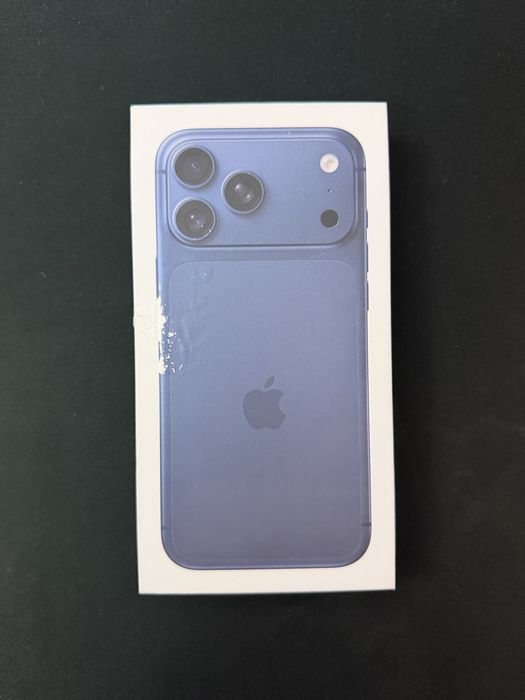 iPhone 17 Pro Max 256GB Deep Blue Sigilat