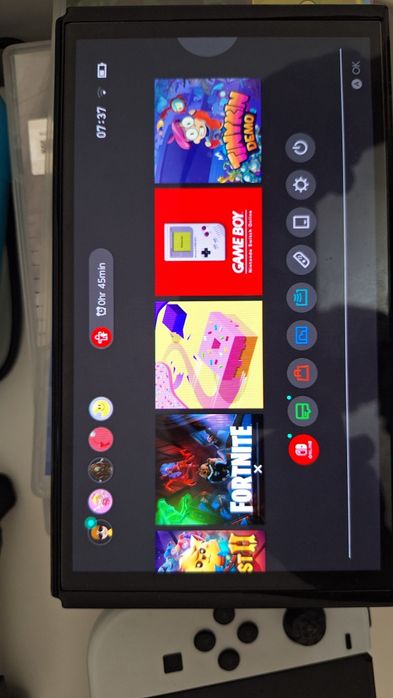 Nintendo Switch cu jocuri incluse