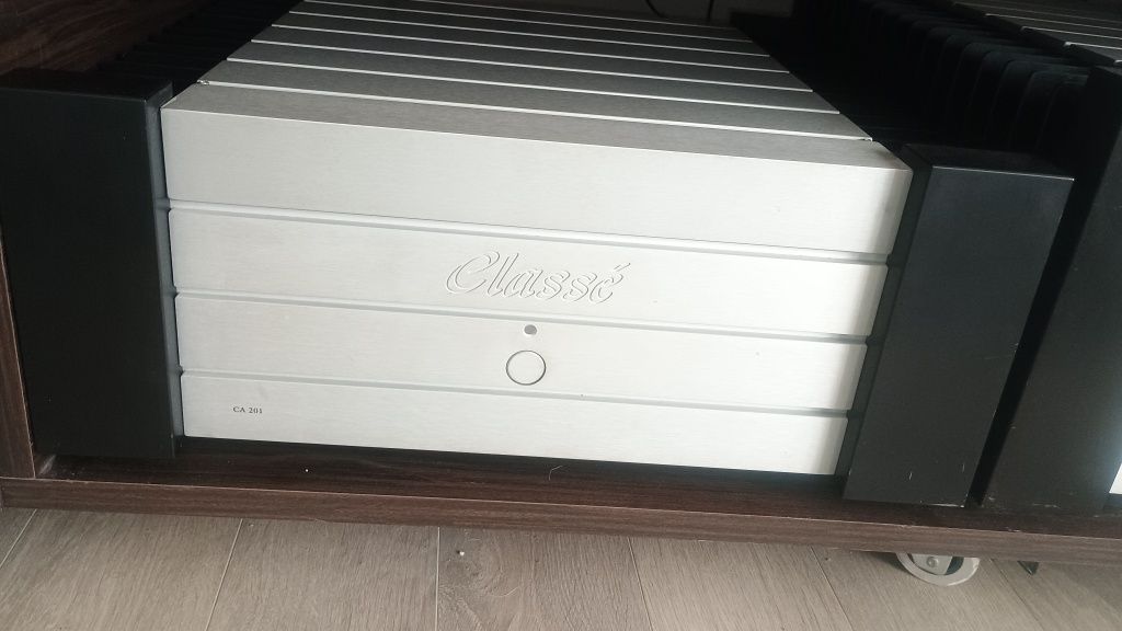 Classe CP-47.5 preamp & Classe CA-201 amp